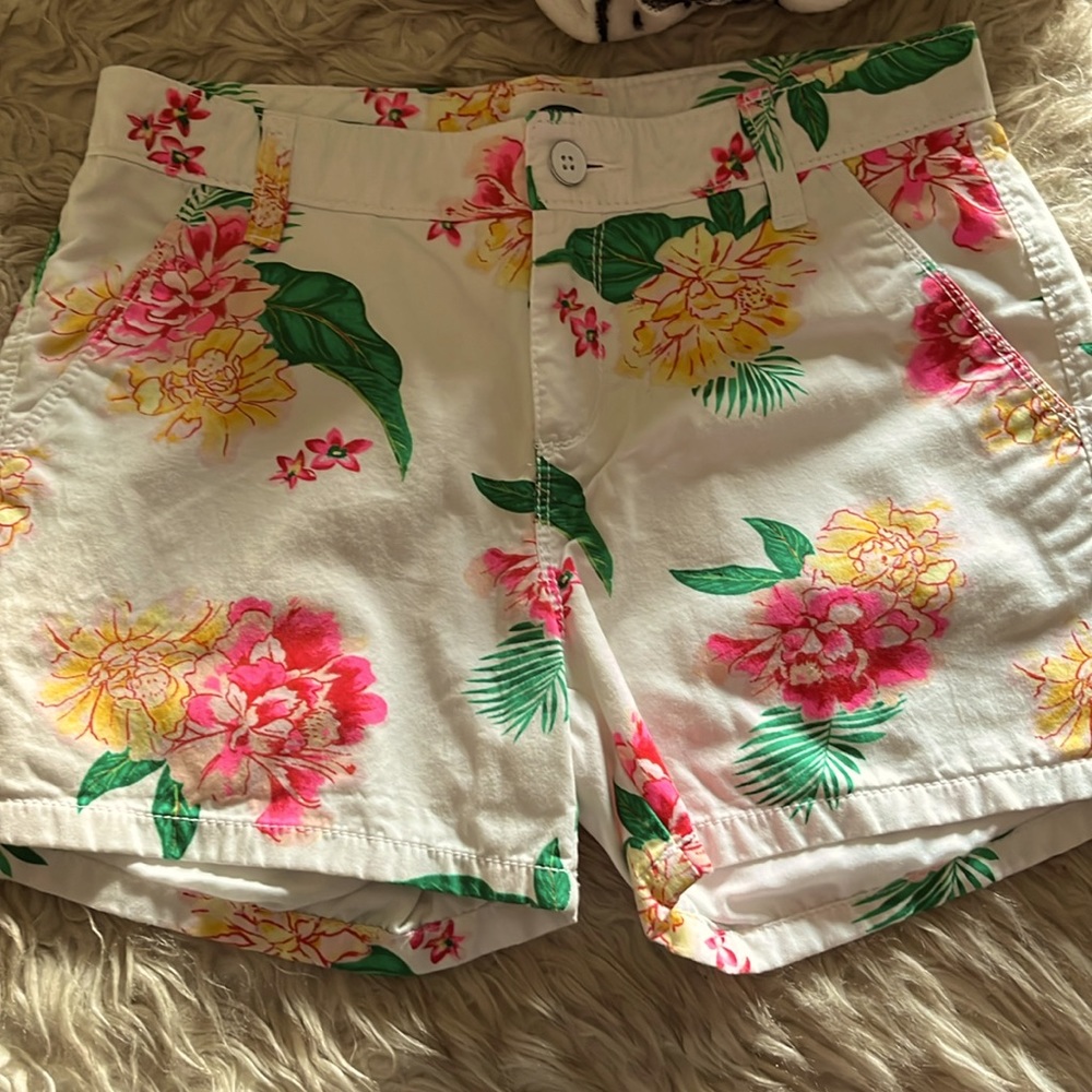 Old navy shorts